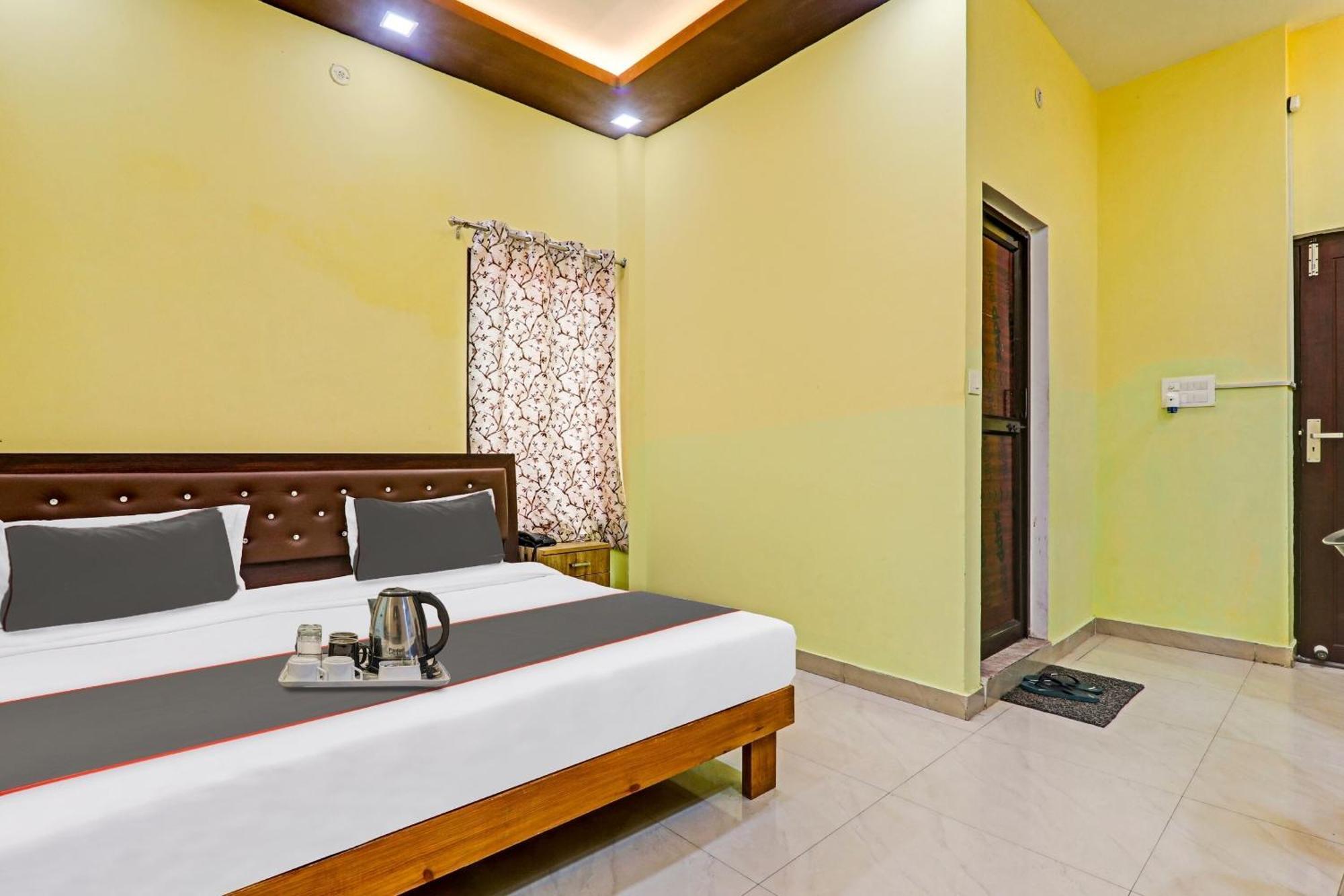 Capital O Phenix Elite Near Phoenix United Lucknow Exterior photo